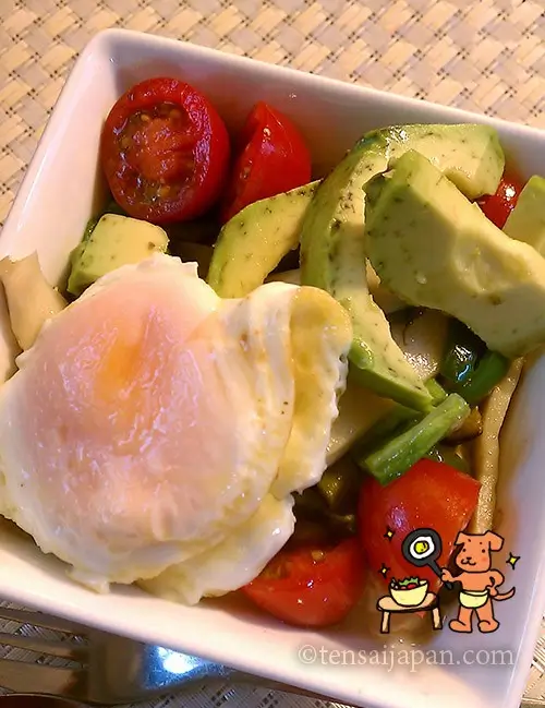 アボカドトマトの健康オートミール朝食